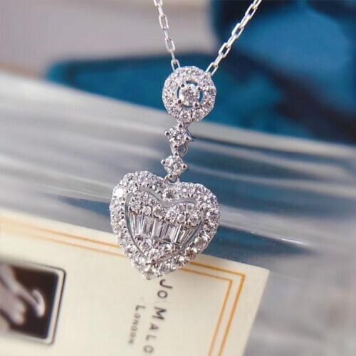 Exquisite and Super Shiny Full Rhinestone Heart-shaped Necklace Fashion Female Jewelry Silver Short Clavicle Chain Necklace