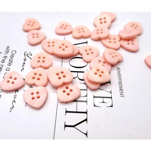 50pc Candy Pink 1.5cm 4 Holes Resin Sewing Heart Shape Buttons Children Kid Clothing Buttons DIY Sewing Accessories Scrapbooking