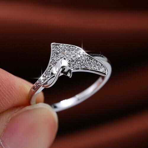 Women Ring Micro-inlaid White Cubic Zirconia Ring Maple Leaf Silver-plated Ring 2020 New Simple Charm Engagement Party Jewelry