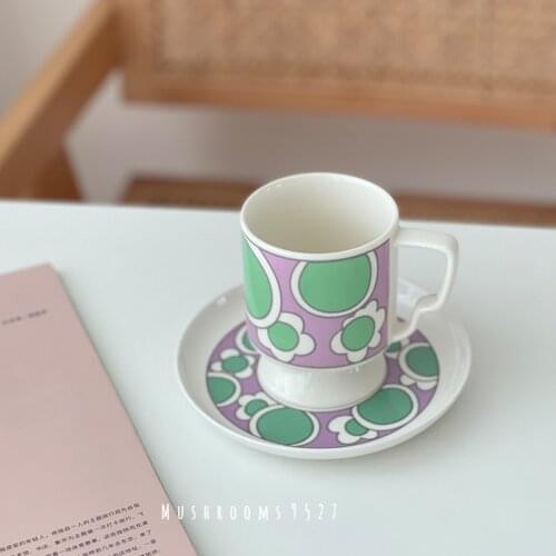 Korean Vintage Tall Coffee Cup Flower Graffiti Butterfly Ear Handle Creative Ceramic Cup Couple Cup Milk Breakfast Cup
