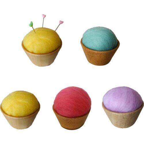 1Pcs Wool Needle Pin Cushion with Wooden Base Sewing Storage Accessory Handcraft Tool Random Color