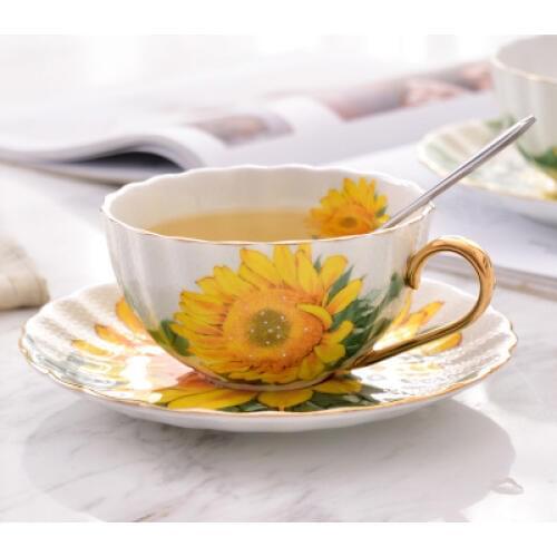 British Bone China Coffee Cup Creative Simple Porcelain English Afternoon Teacup Sunflower Cup and Saucer Set Drinkware Gift Set