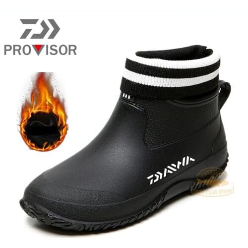 Winter Daiwa Fishing Shoes Mens Outdoor Waterproof Fishing Shoes Non-slip Hiking Shoes Fishing Keep Warm Rain Boots