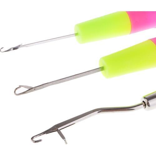 Different Size Bent Latch Hook Crochet Needle Hook, 1 Pieces Wooden Bent Latch Hook and 4 Size Plastic Latch Hook (Set of 5)