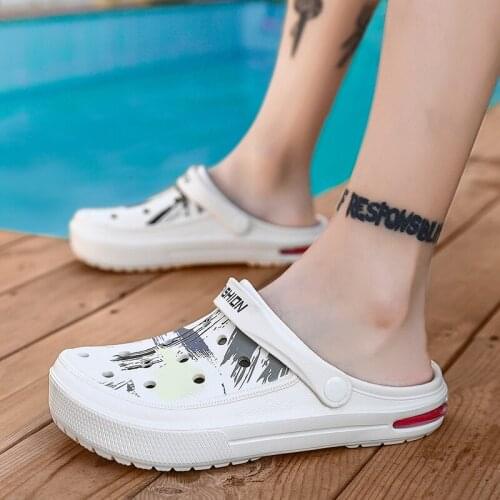 Summer Men Women Slippers Sandals Massage Clogs Outdoor Garden Shoes Beach Sandals Indoor Home Bathroom Slides Mules Flip Flops