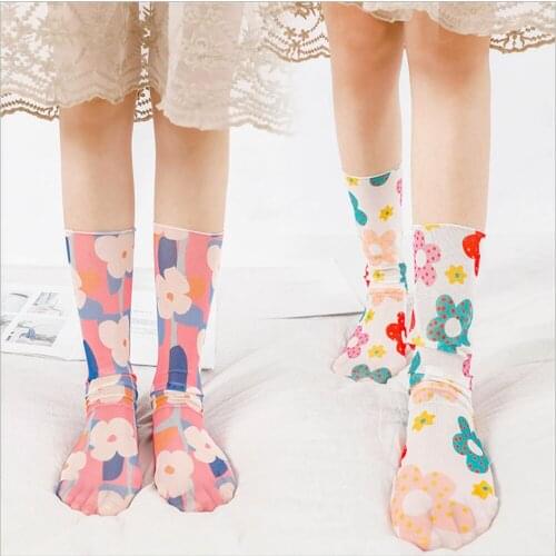 New Korean Version of the Trend of Flowers Piled Pile of Womens Socks Lolita Lolita Japanese Girl Stockings Student Dance Socks