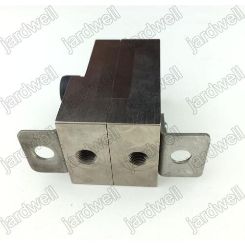 1089057543 (1089-0575-43) Replacement Diff.Pressure Transducer AC compressor