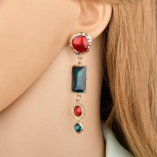 含奇 Dangle Earrings