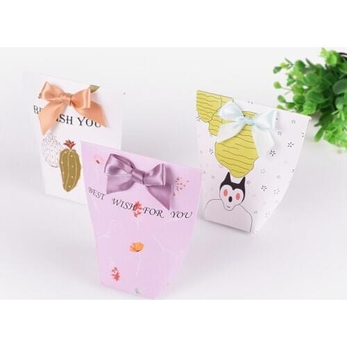 50pcs/lot New Pillow Box Cartoon Merci Ribbon Bow Present Carton Pouch Kraft box Gift DIY Boxes Pouch Wedding Party Supply