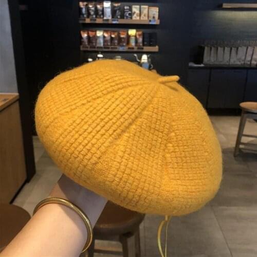2021 new Autumn and winter Korean popular womens solid color retro wild knit beret painter hat British hat