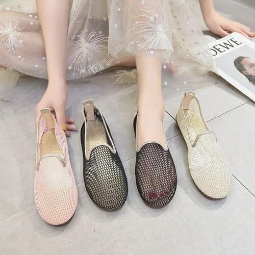 Ultra Light Women Tennis Shoes Breathable Mesh Sneakers Outdoor Slip On Antislip Sport Shoes Gym Shoes Ladies Trainers Jogging