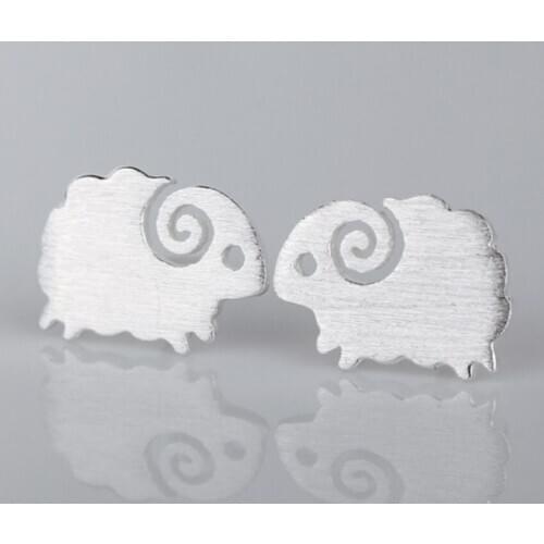 2021 Real Hot Sale Tin Alloy Pendientes Earing Brincos Womens Korean Version Of Simple Fashion Lamb Wire Drawing Earrings
