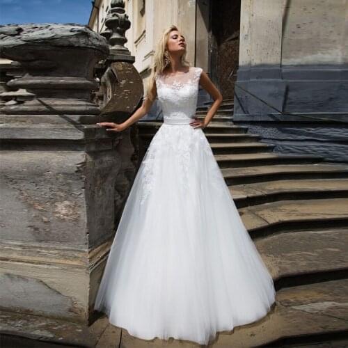 Cheap O-neck Sleeveless Tulle Wedding Gowns Sweep Train A-line Appliqued Lace Wedding Dress robe de mariee
