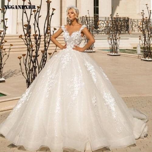 Beautiful Wedding Dress 2022 Tulle Ball Gown Bride Dresses White Square Collar Spaghetti Straps Appliques Flowers Sweep Train