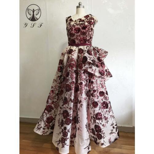 New Arrival Burgundy V Neck Lace Short Sleeve Tea Length Lace Prom Dresses