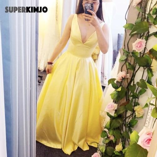 SuperKimJo Robe De Soiree Simple Prom Dresses Long V Neck Satin Yellow Sleeveless Cheap Prom Gown Vestido De Longo