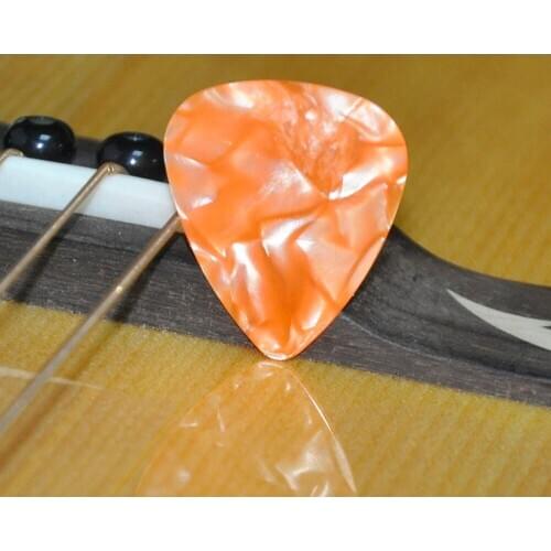 100pcs/lot 0.46mm 0.71mm Orange Pearl Celluloid Guitar Picks Plectrums for Acoustic Electric Guitar Bass