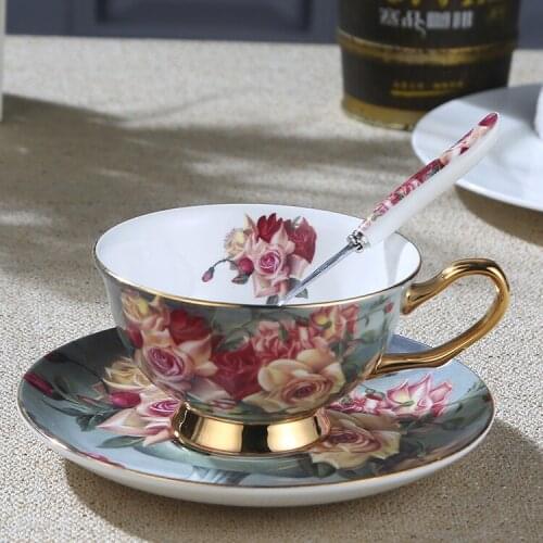 Handmade Gold Bone China Coffee Cup and Saucer European Style Coffee Cup Set Afternoon Tea Cup with Spoon