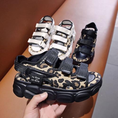 HOT Summer Gladiator Sandals Women Aged Leather Flat Fashion Women Shoes Casual Occasions Comfortable The Female Sandals 5CM