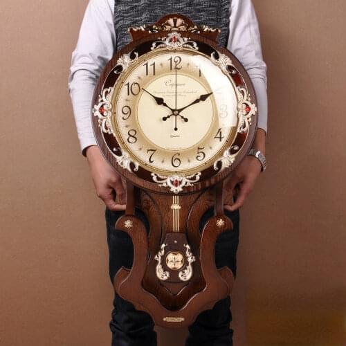 Vintage European Clock Wall Clock Wall Clock Art Wall Clock Wood Large Personality Mute Creative Modern Pendulum Clock 50WC066