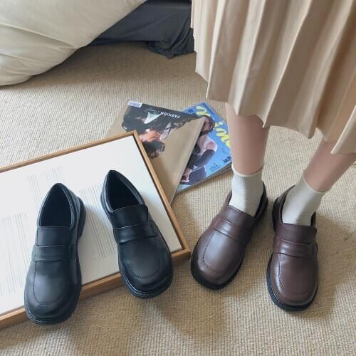 Casual shoes women Autumn new solid color set of feet one pedal matte round head low-top shoes small leather shoes women