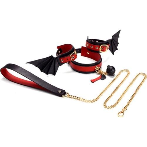 Sexy Game Couple Bondage Belt Sexy Traction Rope Handcuffs Sexy Handcuffs Collar Adult Products Training Torture Leather Suit