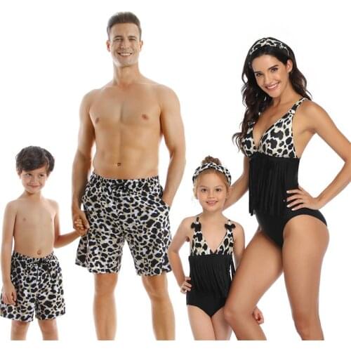 2020 Family Matching Swimsuit Fringed Summer Beach Mommy and Me Swimsuit Dad and Son Swimwear Shorts Black Leopard Print