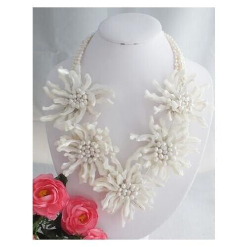 Perfect African White Freshwater Pearl Shell Flower Jewelry Necklace For Wedding Handmade New Free Shipping