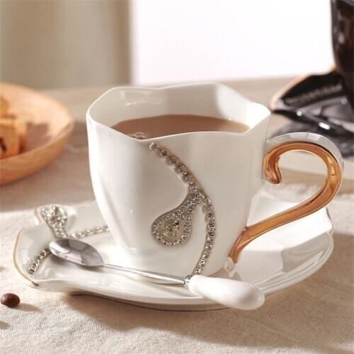 Creative Simple European Coffee Mug 3D Ceramic Office Teacup With Rhinestones Decor Porcelain Milk Cup Saucer Set Drinkware