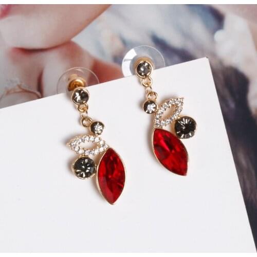2019 new Korean temperament retro leaves long set rhinestone personality earrings female student earrings