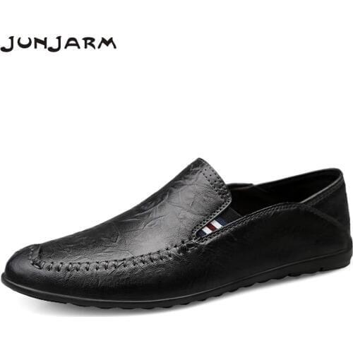 JUNJARM Brand Fashion Summer Style Soft Moccasins Men Loafers High Quality Genuine Leather Shoes Men Flats Driving Shoes 38-47