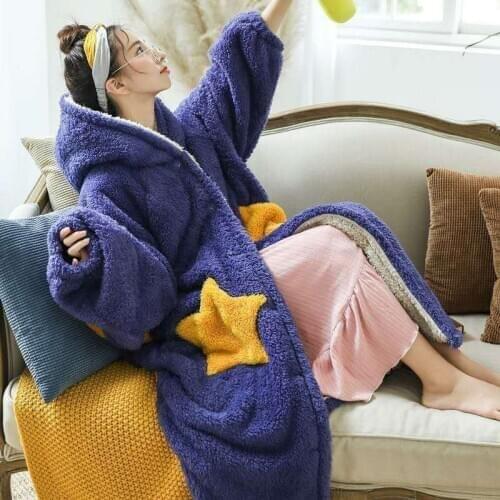 Winter Women Flannel Robe Gown High Quality Hooded Sleepwear Nightgown Long Sleeve Star Home Clothes Loose Ladies Robes Dress