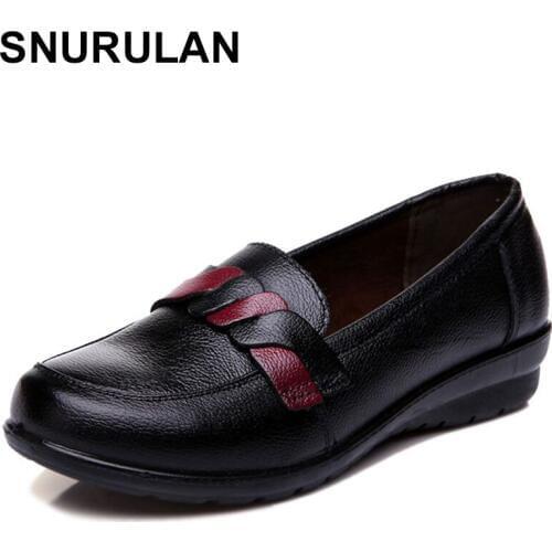 SNURULAN Spring autumn new leather fashion ladies shoes soft bottom non-slip mother Plus Size shoes women flat Driving ShoesE151