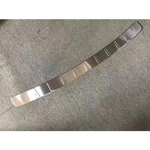 Stainless steel Rear Bumper Protector Sill Trunk Rear guard Tread Plate Trim Car styling For Volvo XC60 2018 2019 2020