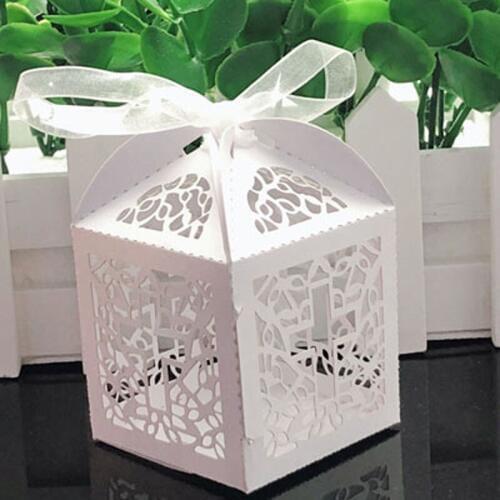 50pcs Cross Jesus Christian Cross Laser Cut Candy Boxes With Ribbon Wedding Favor Bags Sweet Box Baby Shower Party Decoration