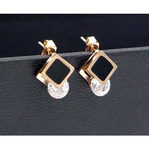 Fashion Jewelry Black Square Water Cube Clip Crystal Earrings Girls Earrings Titanium Steel Earrings for Women Gift Wholesale