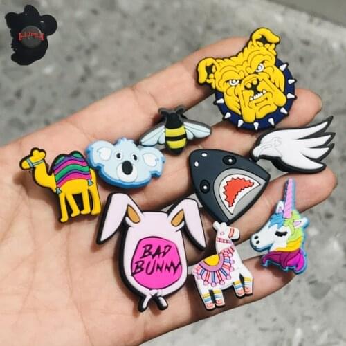 1PCS PVC Cute Animals Fridge Magnets Camel Bee Dog Shark Bird Bad Bunny Refrigerator Magnetic Sticker Stationery Toy Note Office