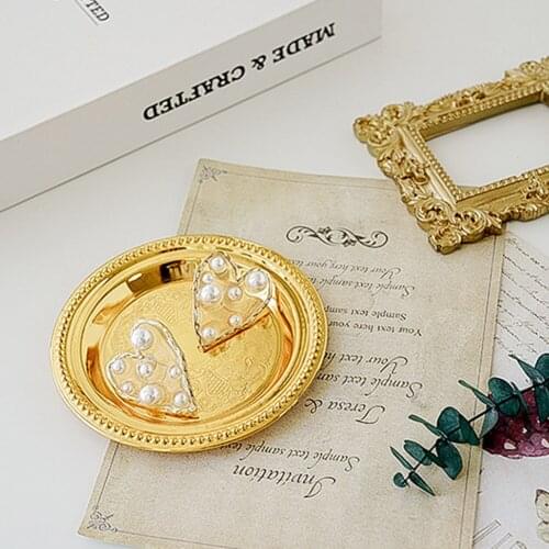 INS Photography Retro Metal Tray Props Vintage Gold Carved Tray Storage Plate Jewelry Candles Home Decoration Photo Background