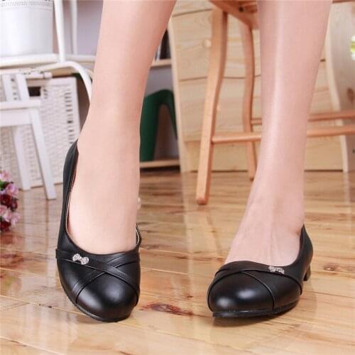 2020 Brand Flat Shoes Women Casual Elegant Flats Ballet Round Toe Slip on Ballerina Office Dress Wedding Ladies Shoes Bridal