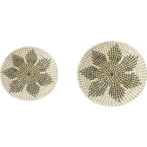 2pcs Boho Woven Wall Basket Decor Handmade Seagrass Flower Hanging Decorative Tray Bowl Fruit Dessert Plate for Living Room