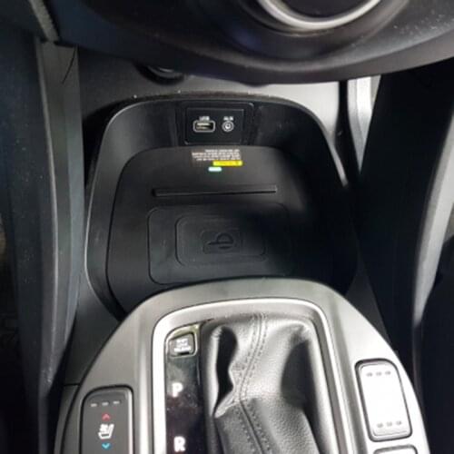 10W car QI wireless charger for Hyundai Santa Fe IX45 2013 2014 2015 2016 2017 2018 wireless charging phone charger accessories