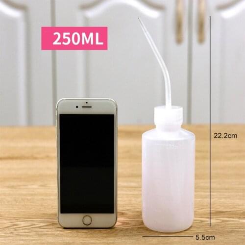 Portable Watering Sprayer Bottles Handheld Gardening Kettle Plastic Watering Tools Squeeze Bottle Plant Flower Pouring Spray