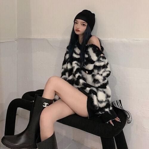 New Black Cow Pattern Knitted Blouse For Women