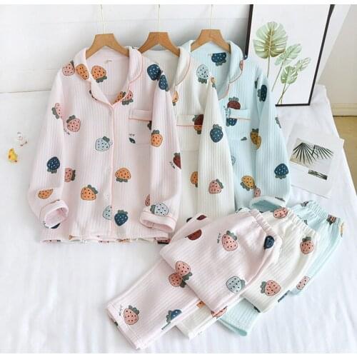 Autumn /winter Air Cotton Strawberry Ladies Pajamas Long Sleeve Trousers Warm Home Wear Simple Loose Comfortable Nightgown Set