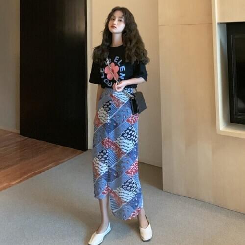 Soisansoi Asymmetrical Skirts