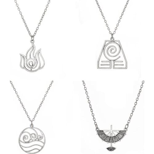 Classic Vintage Style Beautiful Silver Pendant Round Necklace Clavicle Pendant Small Jewelry Souvenir Token Gift