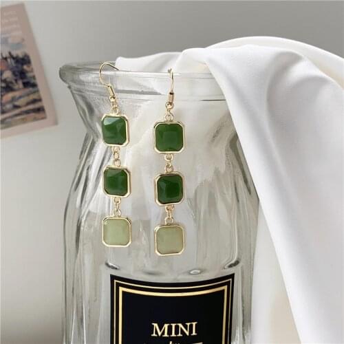 Korean-Style Elegant Long Square Clip on Earrings Simple French Green Resin Square Stone Clip Earrings Without Piercing Women
