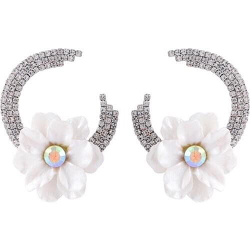 Korean Earrings Resin Flower Stud Earrings Statement Temperament Hyperbole Moon Shape Women Jewelry Accessories 2020 Trend