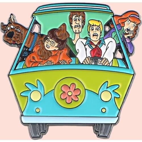 ZF2164 Cartoon Dog And Best Friends Bus Jewelry Enamel Pins And Brooches Cartoon Creative Metal Denim Hat Badge For Friends Kids