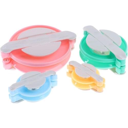 1 Set Essential Pom-Pom Pompom Maker Fluff Ball Weaver Needle Craft Knitting Tool DIY Set- Random Color